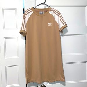 Adidas t-shirt dress in beige/cream size M